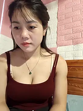 Ngocmai lazdy online show from February 27, 2026, 9:42 am