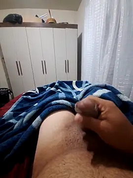 rodrigoga536489 online show from April 18, 2026, 9:11 am