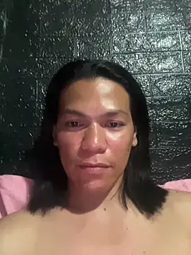 HugeAgatha online show from April 1, 2026, 2:36 pm