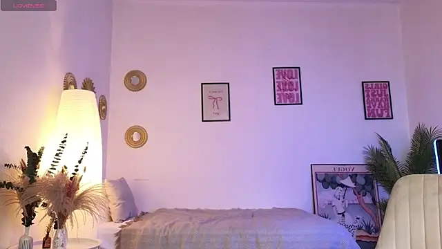 casey robbinss online show from April 19, 2026, 7:42 am