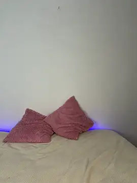 Mia arabs online show from February 12, 2026, 10:53 pm