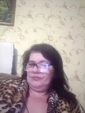 NysiOlsen online show from April 4, 2026, 9:54 pm