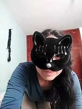 TWOLOVE16 online show from February 6, 2026, 4:03 pm