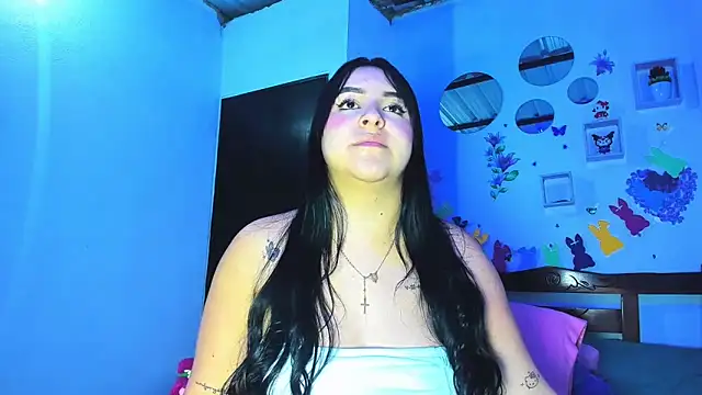 Penelopeflame18 online show from April 9, 2026, 12:45 am