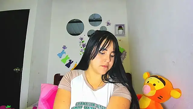 Penelopeflame18 online show from May 9, 2026, 2:04 am