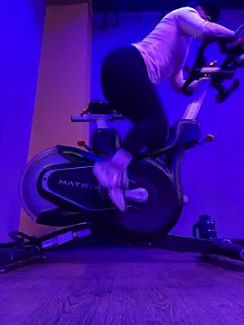 Snapshot of Pretty__Milf chatting on March 3, 2026, 3:08 pm Pretty Milf online show from March 3, 2026, 3:08 pm