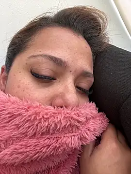 Snapshot of Pretty__Milf chatting on April 1, 2026, 1:41 pm Pretty Milf online show from April 1, 2026, 1:41 pm