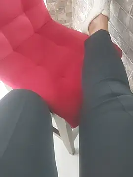 Karine0806 online show from April 11, 2026, 8:12 pm