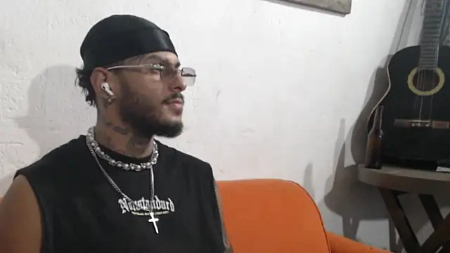 liyamjunior online show from February 19, 2026, 5:04 am