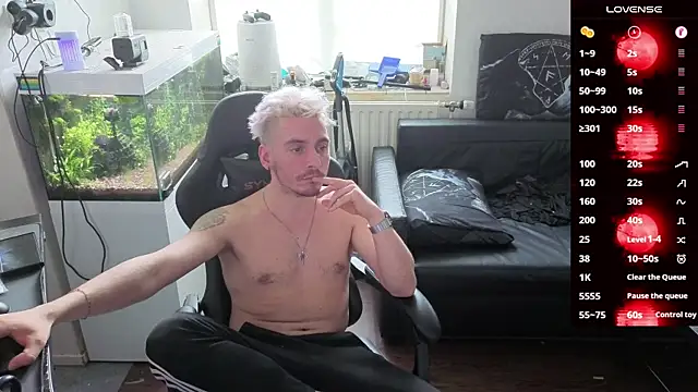 Rayzel White online show from April 10, 2026, 3:08 pm