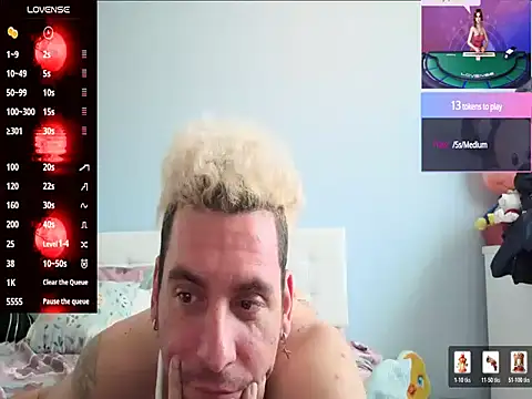 Rayzel White online show from July 16, 2026, 10:01 am