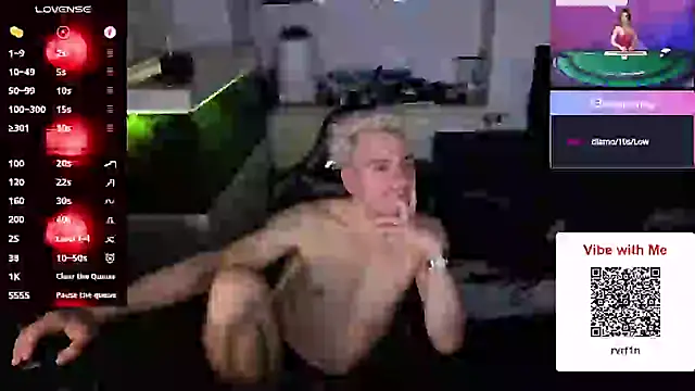 Rayzel White online show from May 16, 2026, 1:48 am