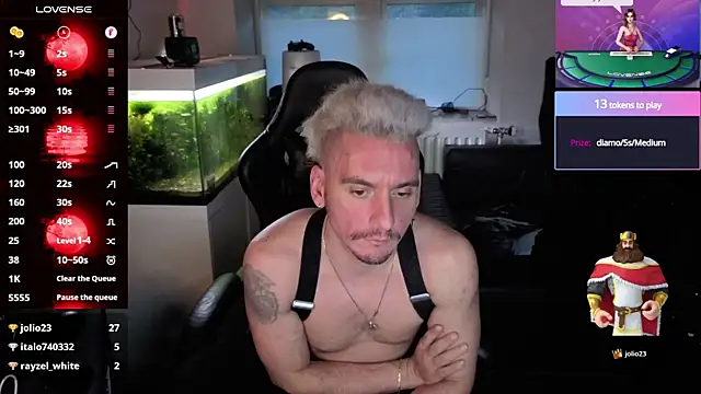 Rayzel White online show from June 9, 2026, 8:10 pm