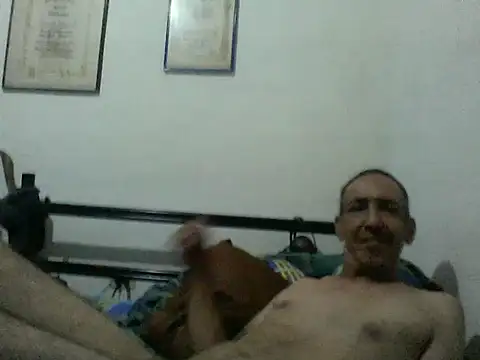 guevo14cm3 online show from February 16, 2026, 2:43 am