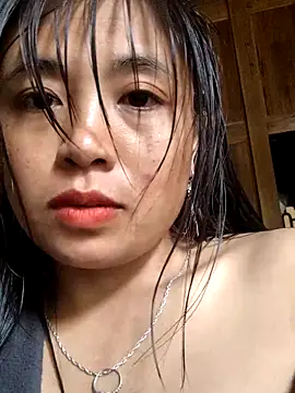 miumiu sexy2x online show from March 22, 2026, 6:26 am