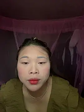 Snapshot of Emxinh123cute chatting on January 14, 2026, 2:37 am Emxinh123cute online show from January 14, 2026, 2:37 am