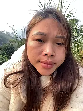 Snapshot of Emxinh123cute chatting on January 13, 2026, 8:18 am Emxinh123cute online show from January 13, 2026, 8:18 am