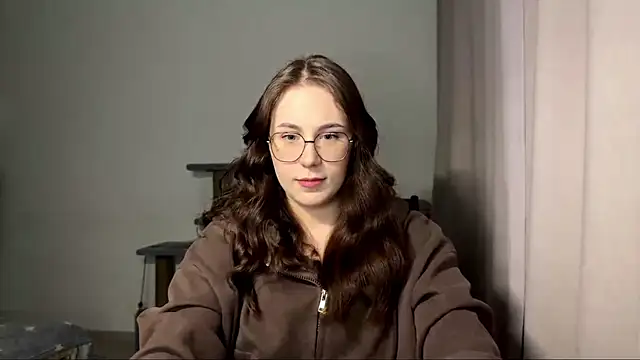 JanelleCourville online show from February 17, 2026, 4:15 pm