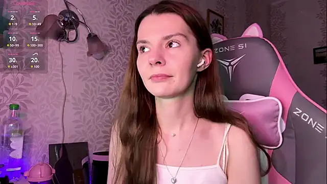 Snapshot of LavondaDeleston chatting on February 13, 2026, 9:59 pm LavondaDeleston online show from February 13, 2026, 9:59 pm