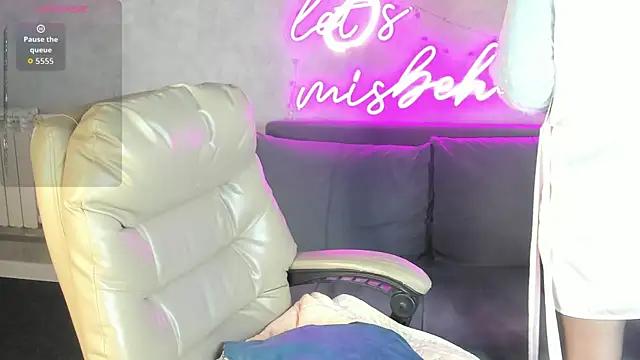 Snapshot of Victoria_Nelson chatting on July 31, 2026, 1:16 am Victoria Nelson online show from July 31, 2026, 1:16 am