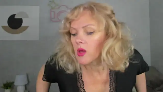 Snapshot of Victoria_Nelson chatting on June 28, 2026, 1:01 am Victoria Nelson online show from June 28, 2026, 1:01 am