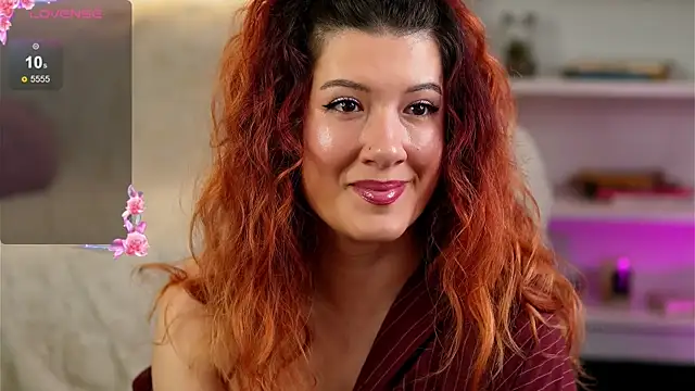 EvaMo0n online show from April 18, 2026, 4:48 am