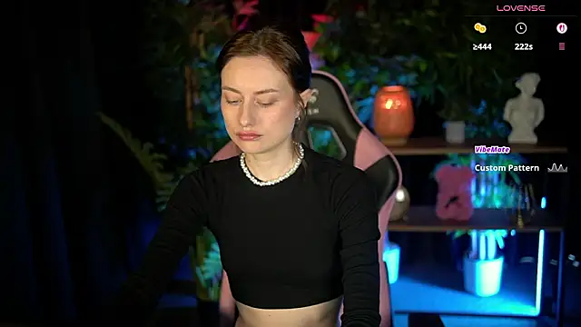 baby luna xo online show from February 23, 2026, 9:54 am