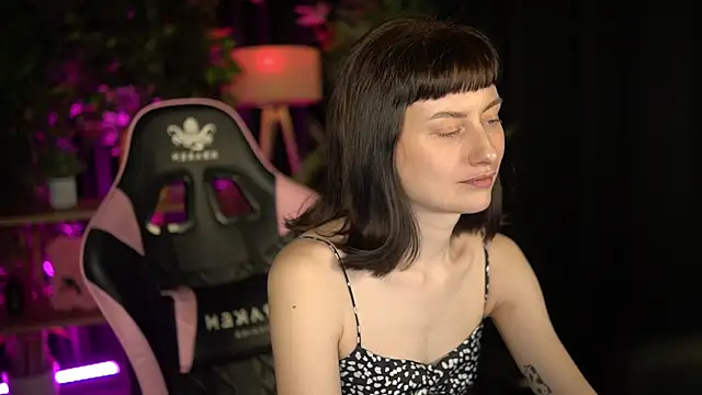 baby luna xo online show from January 14, 2026, 11:25 am