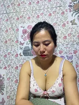 Snapshot of IORio2x chatting on April 1, 2026, 1:41 pm IORio2x online show from April 1, 2026, 1:41 pm