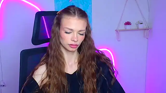 Lina Loveuu online show from March 3, 2026, 12:12 pm