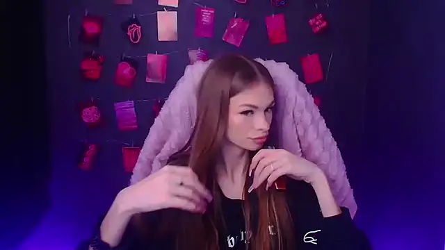 Lina Loveuu online show from March 10, 2026, 12:42 pm