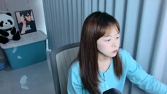 yuki-888 online show from April 7, 2026, 8:05 am