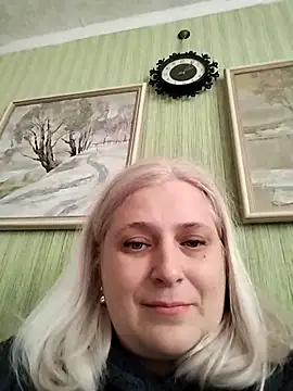 NyushaLollipop online show from February 2, 2026, 12:04 pm