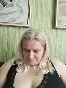 NyushaLollipop online show from May 18, 2026, 7:13 am
