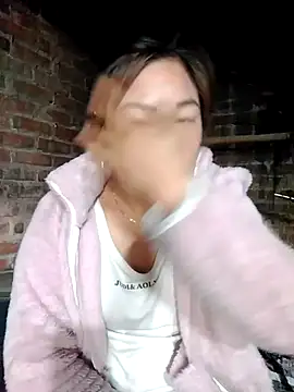 Snapshot of out-lustt chatting on February 23, 2026, 1:40 am out-lustt online show from February 23, 2026, 1:40 am