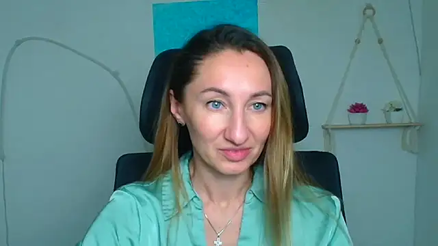 Diana Sweeet  online show from February 21, 2026, 12:29 pm