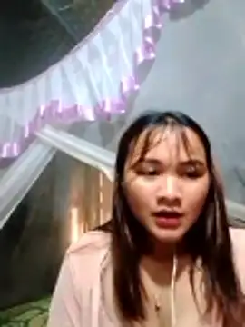 Lisakeem online show from June 7, 2026, 6:51 am