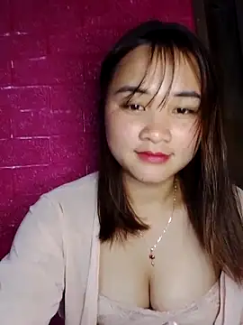 Lisakeem online show from March 27, 2026, 12:39 pm