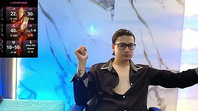 Danner Alaia online show from February 10, 2026, 7:13 pm