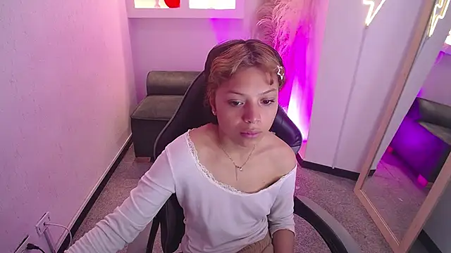 melodyy as online show from February 13, 2026, 1:44 pm