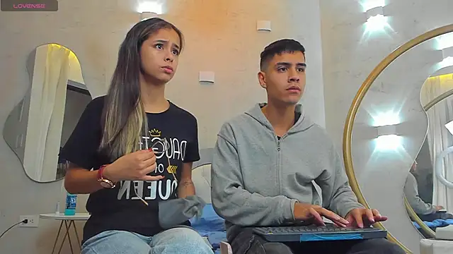 Snapshot of bastian_and_samantha chatting on February 8, 2026, 4:10 am bastian and samantha online show from February 8, 2026, 4:10 am