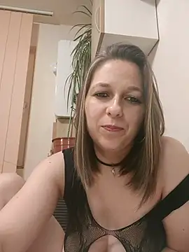 AdaJoy online show from February 22, 2026, 11:50 pm