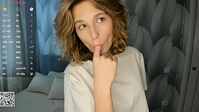 Snapshot of SonyaNowak chatting on February 24, 2026, 11:22 am SonyaNowak online show from February 24, 2026, 11:22 am