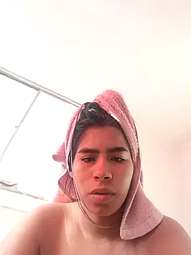 Snapshot of halixstoner chatting on March 3, 2026, 12:56 pm halixstoner online show from March 3, 2026, 12:56 pm