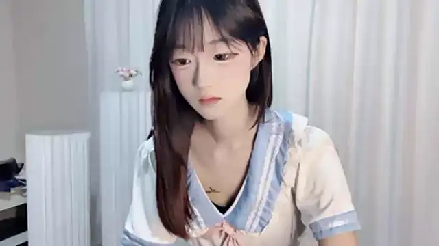 qingqing love2025 online show from May 13, 2026, 2:35 pm