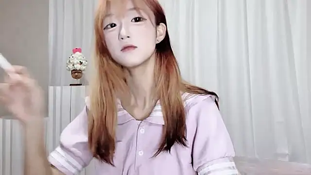 qingqing love2025 online show from May 24, 2026, 2:39 pm