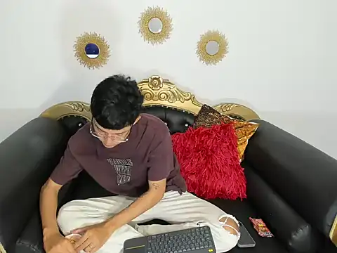 Snapshot of jisus_catt chatting on February 14, 2026, 11:49 pm jisus catt online show from February 14, 2026, 11:49 pm