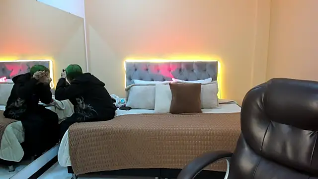 Snapshot of Bela_Craxkerr chatting on February 23, 2026, 12:17 pm Bela Craxkerr online show from February 23, 2026, 12:17 pm