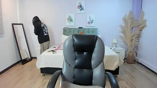 Snapshot of Bela_Craxkerr chatting on February 5, 2026, 12:45 pm Bela Craxkerr online show from February 5, 2026, 12:45 pm