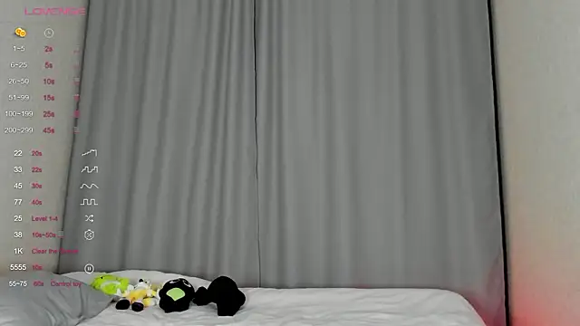 Allettaevee online show from February 8, 2026, 12:52 am